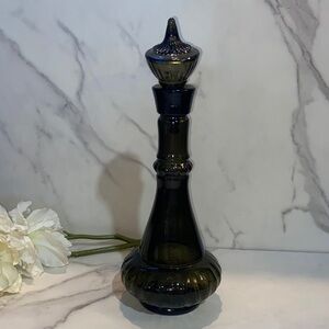 Vintage Jim Beam I Dream of Jeannie Genuie Bottle Elegant Dark Glass Decanter